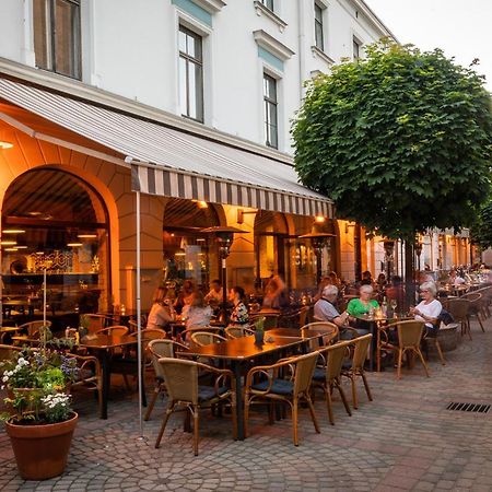 Dzirnavu 92, Free Private Parking Apartman Riga Kültér fotó