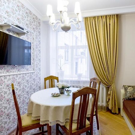 Dzirnavu 92, Free Private Parking Apartman Riga Kültér fotó